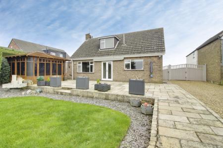 3 bedroom Chalet for sale in Guntons Road, Newborough, PE6