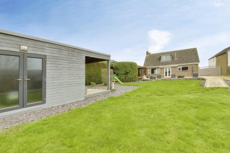 3 bedroom Chalet for sale in Guntons Road, Newborough, PE6