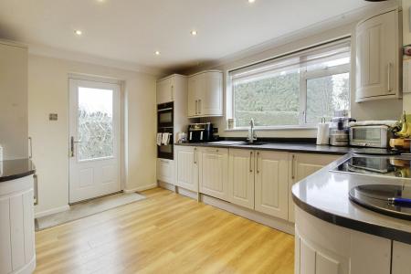 3 bedroom Chalet for sale in Guntons Road, Newborough, PE6