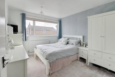 4 bedroom Detached house for sale in Manor Way, Deeping St. James, PE6