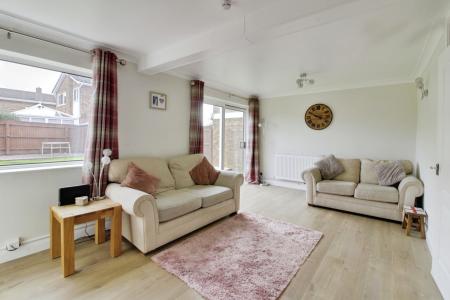 4 bedroom Detached house for sale in Manor Way, Deeping St. James, PE6