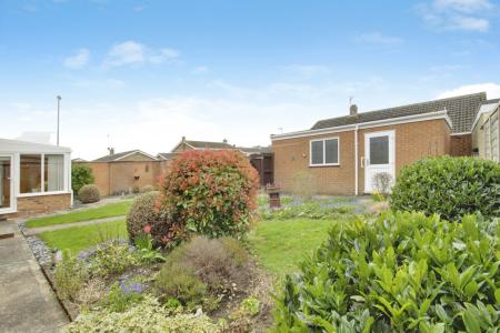 3 bedroom Detached bungalow for sale in Lindsey Avenue, Market Deeping, PE6