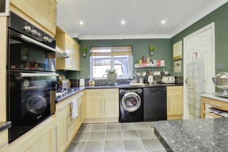 3 bedroom Detached house for sale in Swift Close, Deeping St. James, PE6