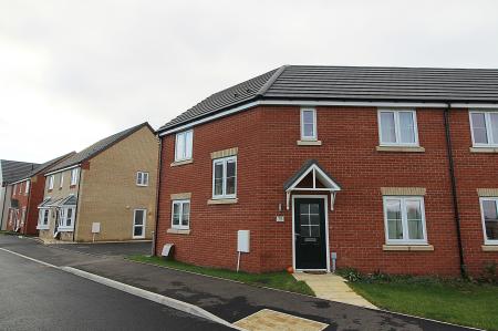 Harrier Way, Market Deeping, PE6