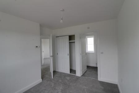 3 bedroom Semi-detached house to let in Harrier Way, Market Deeping, PE6