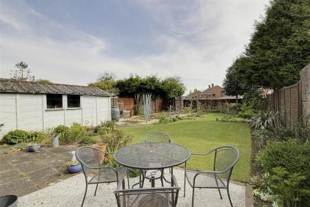 2 bedroom Detached bungalow for sale in Woodland Lea, Helpston, PE6