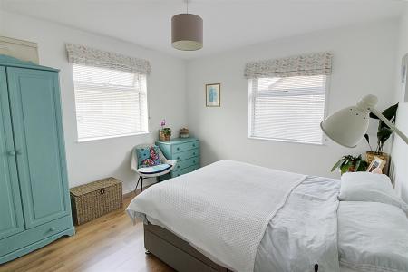 2 bedroom Detached bungalow for sale in Woodland Lea, Helpston, PE6