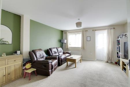2 bedroom End of terrace house for sale in Jubilee Drive, Market Deeping, PE6