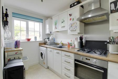 2 bedroom End of terrace house for sale in Jubilee Drive, Market Deeping, PE6