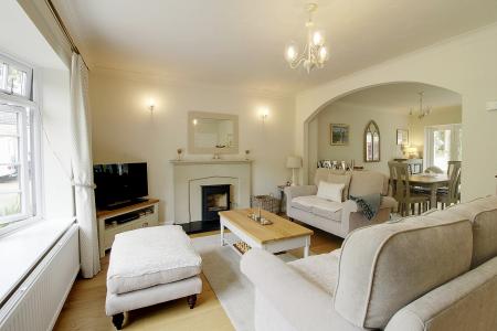 4 bedroom Detached house for sale in Eastgate, Deeping St. James, PE6