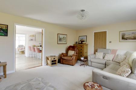 3 bedroom Detached bungalow for sale in Kesteven Drive, Market Deeping, PE6