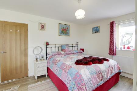 3 bedroom Detached bungalow for sale in Kesteven Drive, Market Deeping, PE6