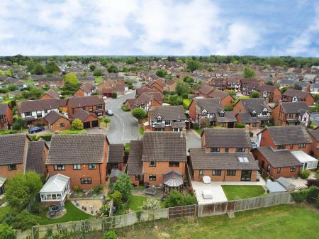 4 bedroom Detached house for sale in Meadway, Market Deeping, PE6