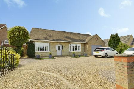 4 bedroom Detached bungalow for sale in Broadgate Lane, Deeping St. James, PE6