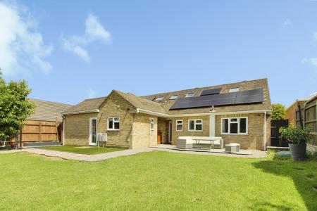 4 bedroom Detached bungalow for sale in Broadgate Lane, Deeping St. James, PE6