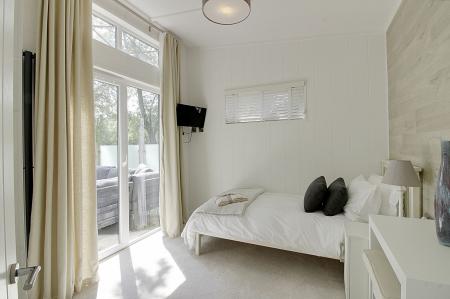 2 bedroom Lodge for sale in Lodge 11 Langtoft Lakes, PE6 9QB