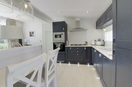 2 bedroom Lodge for sale in Lodge 11 Langtoft Lakes, PE6 9QB