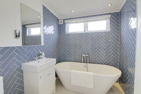 2 bedroom Lodge for sale in Lodge 11 Langtoft Lakes, PE6 9QB
