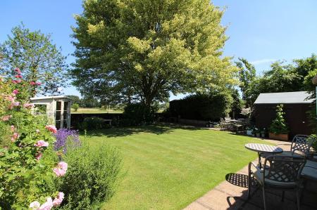 4 bedroom Detached house for sale in Eastgate, Deeping St. James, PE6