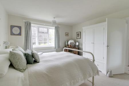 4 bedroom Detached house for sale in Eastgate, Deeping St. James, PE6