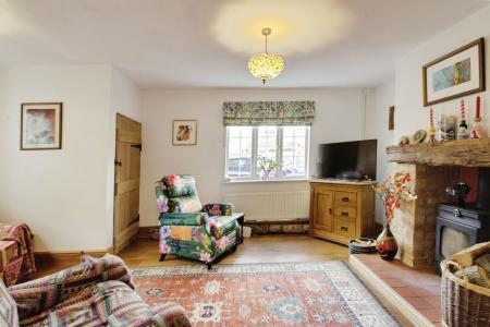 4 bedroom Semi-detached house for sale in Church Street, Deeping St. James, PE6