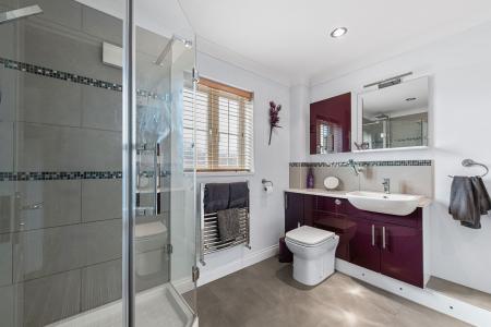 5 bedroom Detached house for sale in Haywain Drive, Deeping St. Nicholas, PE11