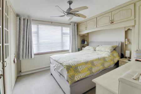 3 bedroom Chalet for sale in Guntons Road, Newborough, PE6