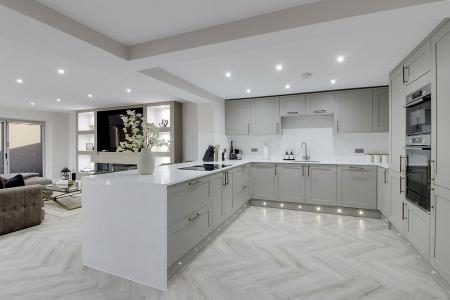 5 bedroom Detached house for sale in Frognall, Deeping St. James, PE6
