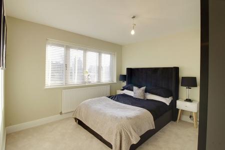 5 bedroom Detached house for sale in Frognall, Deeping St. James, PE6