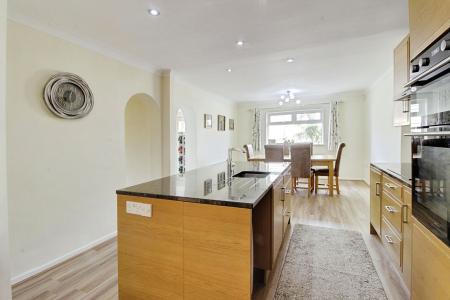 4 bedroom Detached bungalow for sale in Broadgate Lane, Deeping St. James, PE6