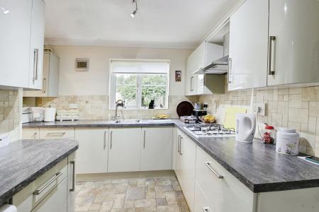 3 bedroom Detached house for sale in Truesdale Gardens, Langtoft, PE6