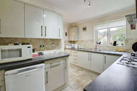 3 bedroom Detached house for sale in Truesdale Gardens, Langtoft, PE6