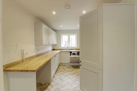 2 bedroom Flat to let in Churchfield Close, Deeping St. James, PE6