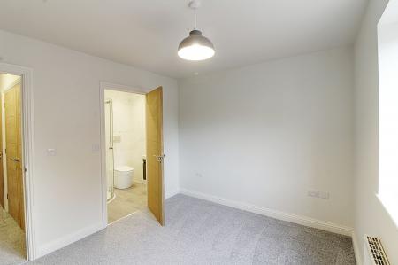 2 bedroom Flat to let in Churchfield Close, Deeping St. James, PE6