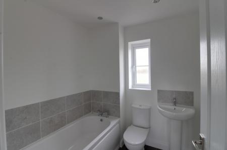 3 bedroom Semi-detached house to let in Harrier Way, Market Deeping, PE6