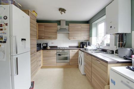 3 bedroom Semi-detached house to let in Princess Grove, Market Deeping, PE6