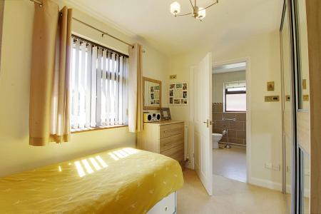 2 bedroom Detached bungalow for sale in Maxey Close, Market Deeping, PE6