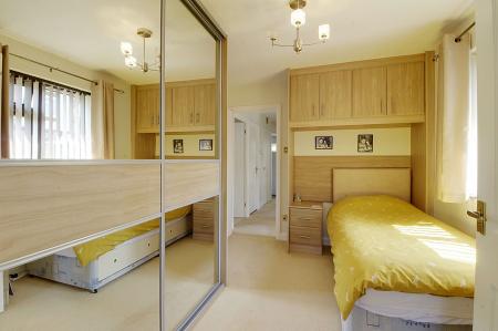 2 bedroom Detached bungalow for sale in Maxey Close, Market Deeping, PE6