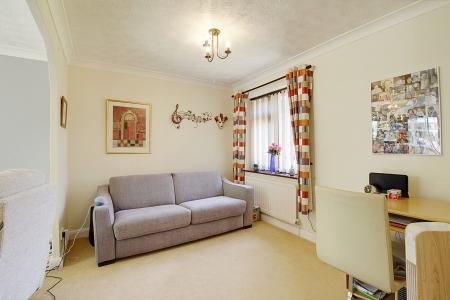 2 bedroom Detached bungalow for sale in Maxey Close, Market Deeping, PE6