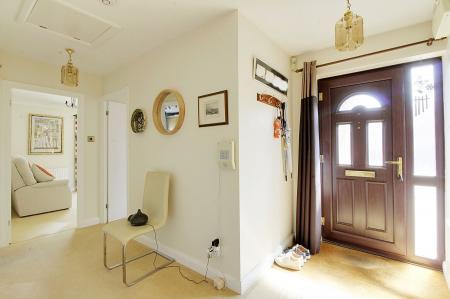 2 bedroom Detached bungalow for sale in Maxey Close, Market Deeping, PE6