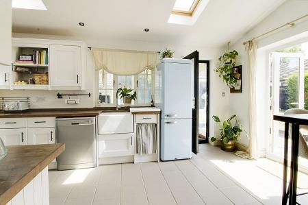 2 bedroom Semi-detached house for sale in Thetford Avenue, Baston, PE6