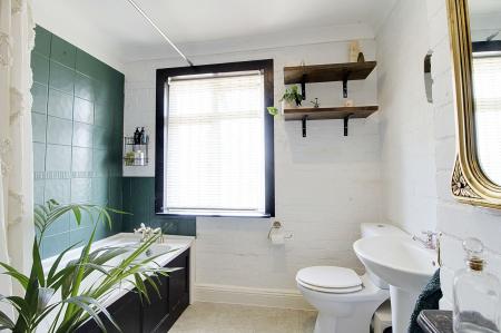 2 bedroom Semi-detached house for sale in Thetford Avenue, Baston, PE6