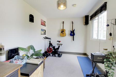 2 bedroom Semi-detached house for sale in Thetford Avenue, Baston, PE6