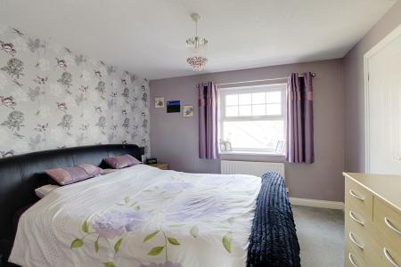 4 bedroom Detached house for sale in Deene Close, Market Deeping, PE6