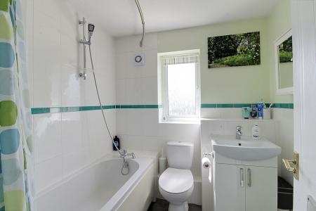 4 bedroom Detached house for sale in Deene Close, Market Deeping, PE6