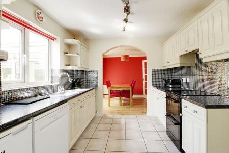 4 bedroom Detached house for sale in Deene Close, Market Deeping, PE6