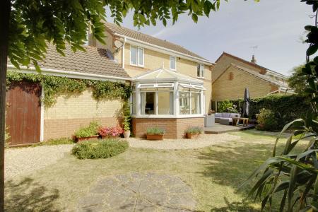 4 bedroom Detached house for sale in Deene Close, Market Deeping, PE6
