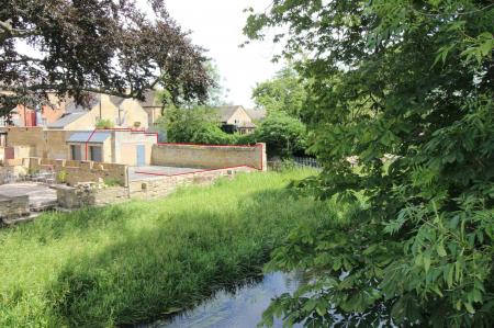 3 bedroom Terraced House to let in Bridge Foot, Market Deeping, PE6