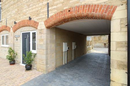 3 bedroom Terraced House to let in Bridge Foot, Market Deeping, PE6