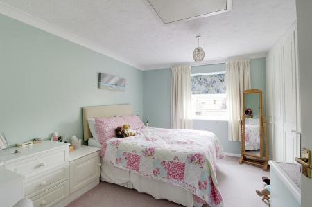 2 bedroom Semi-detached house for sale in Lady Margarets Avenue, Deeping St. James, PE6